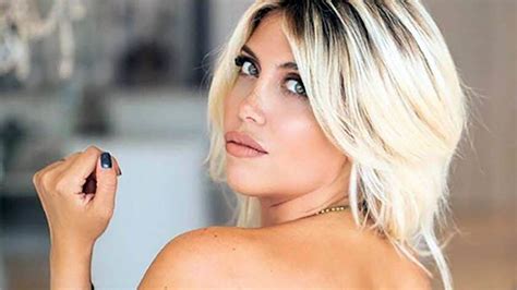 wanda nara en tetas xxx|wanda nara muestra su tetas Search